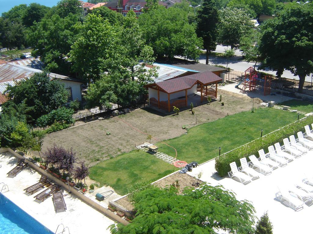 Byala Palace Apartments Экстерьер фото