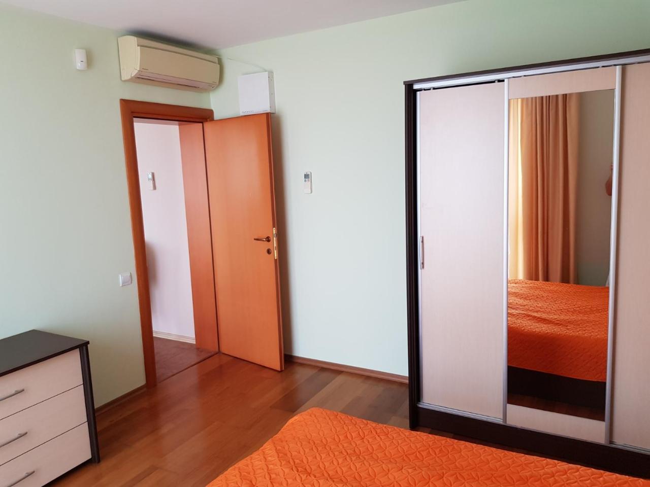 Byala Palace Apartments Экстерьер фото