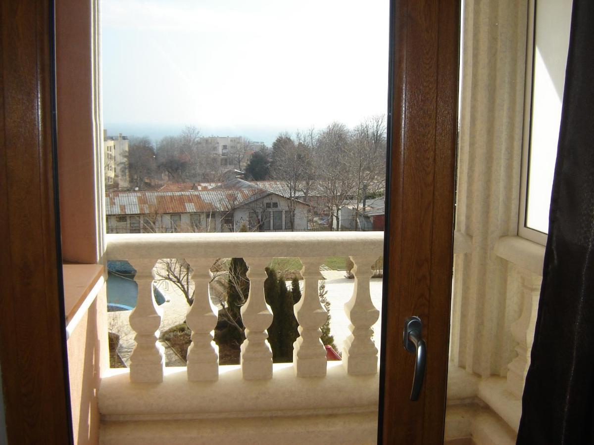 Byala Palace Apartments Экстерьер фото